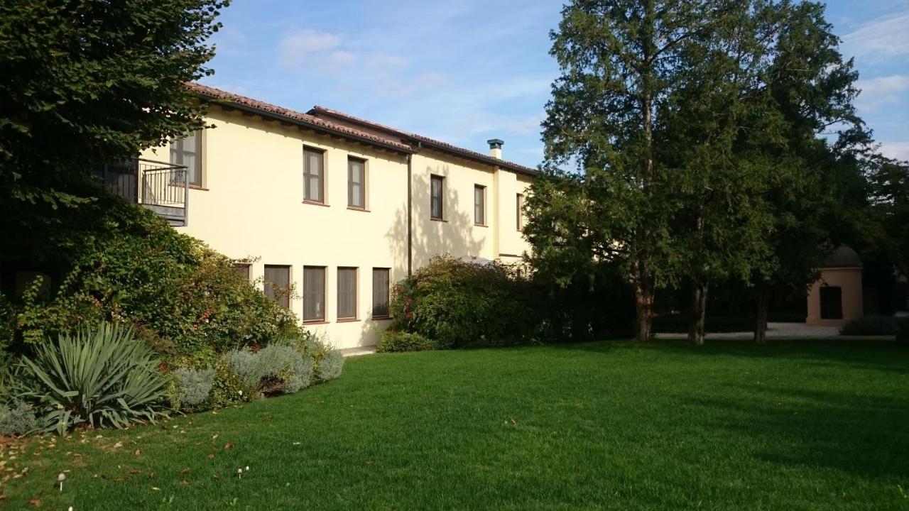 Hotel Villa Nabila Reggiolo Dış mekan fotoğraf